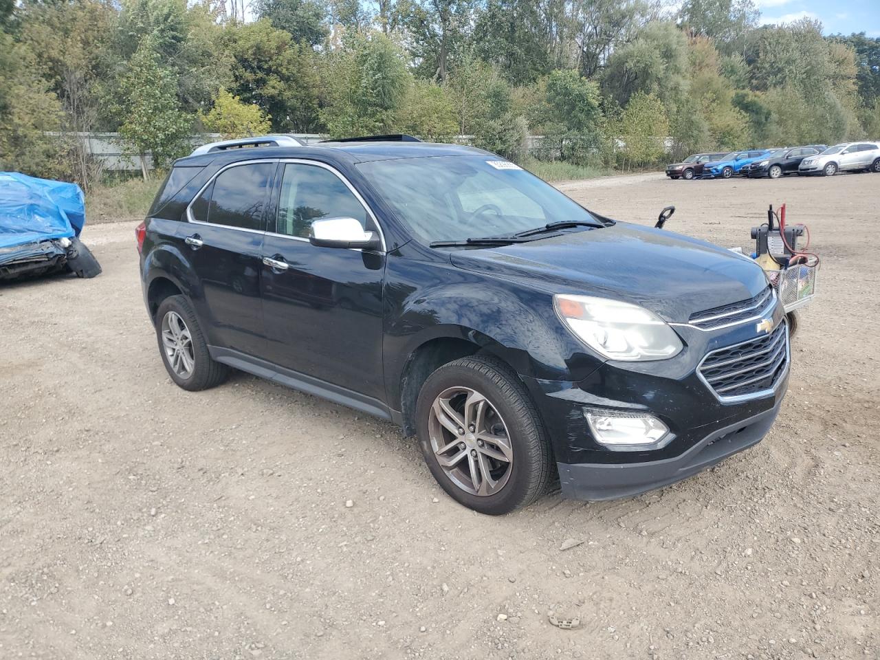 2017 CHEVROLET EQUINOX PREMIER photo 4