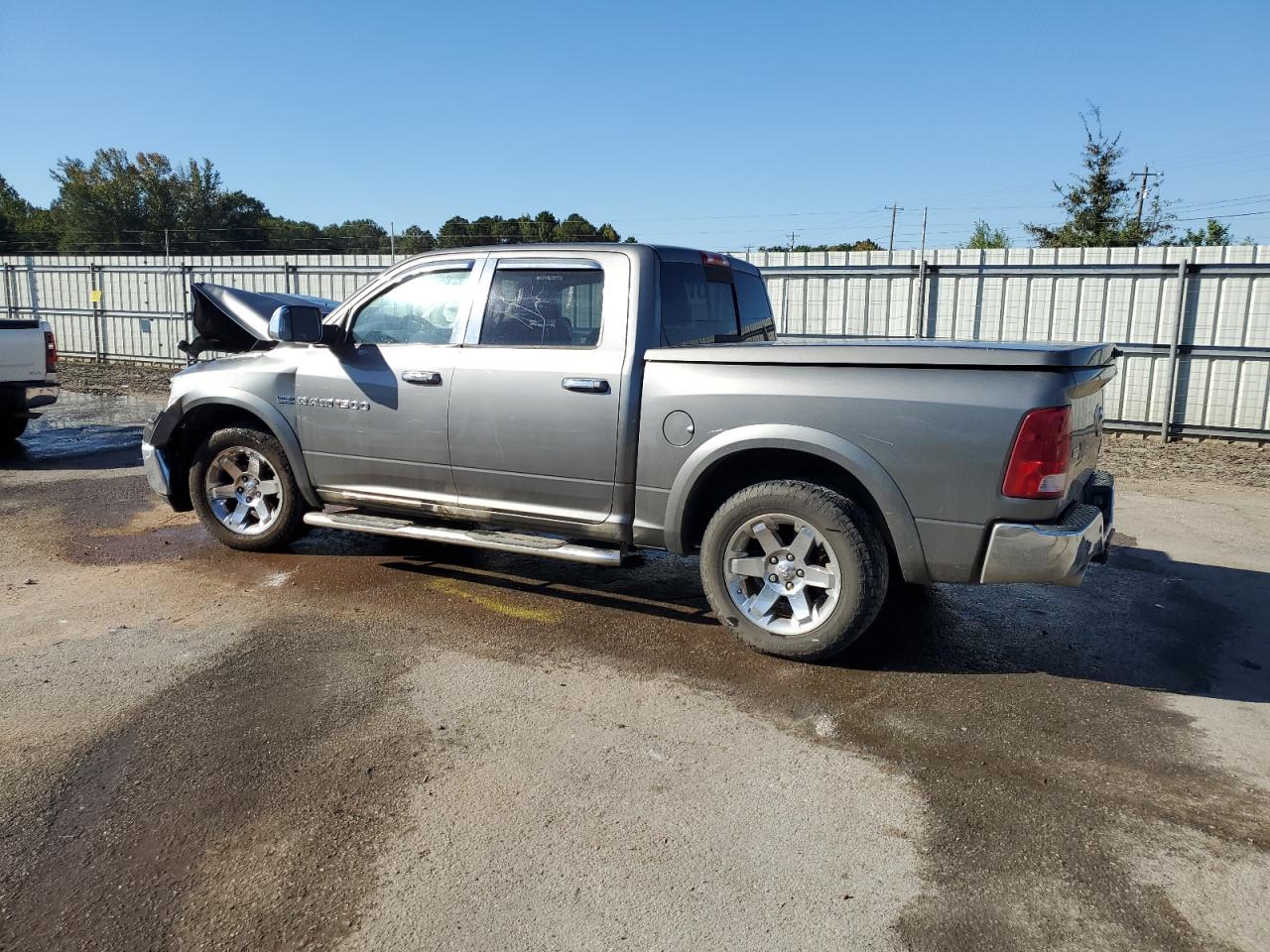 2011 DODGE RAM 1500 photo 3