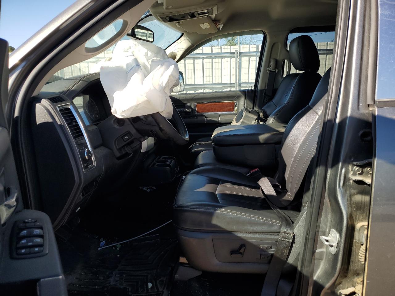 2011 DODGE RAM 1500 photo 13