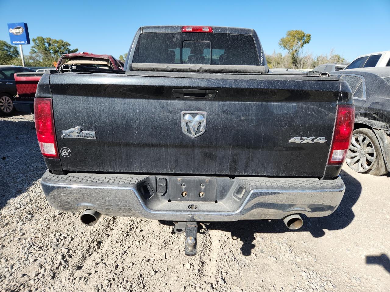 2015 RAM 1500 SLT photo 6