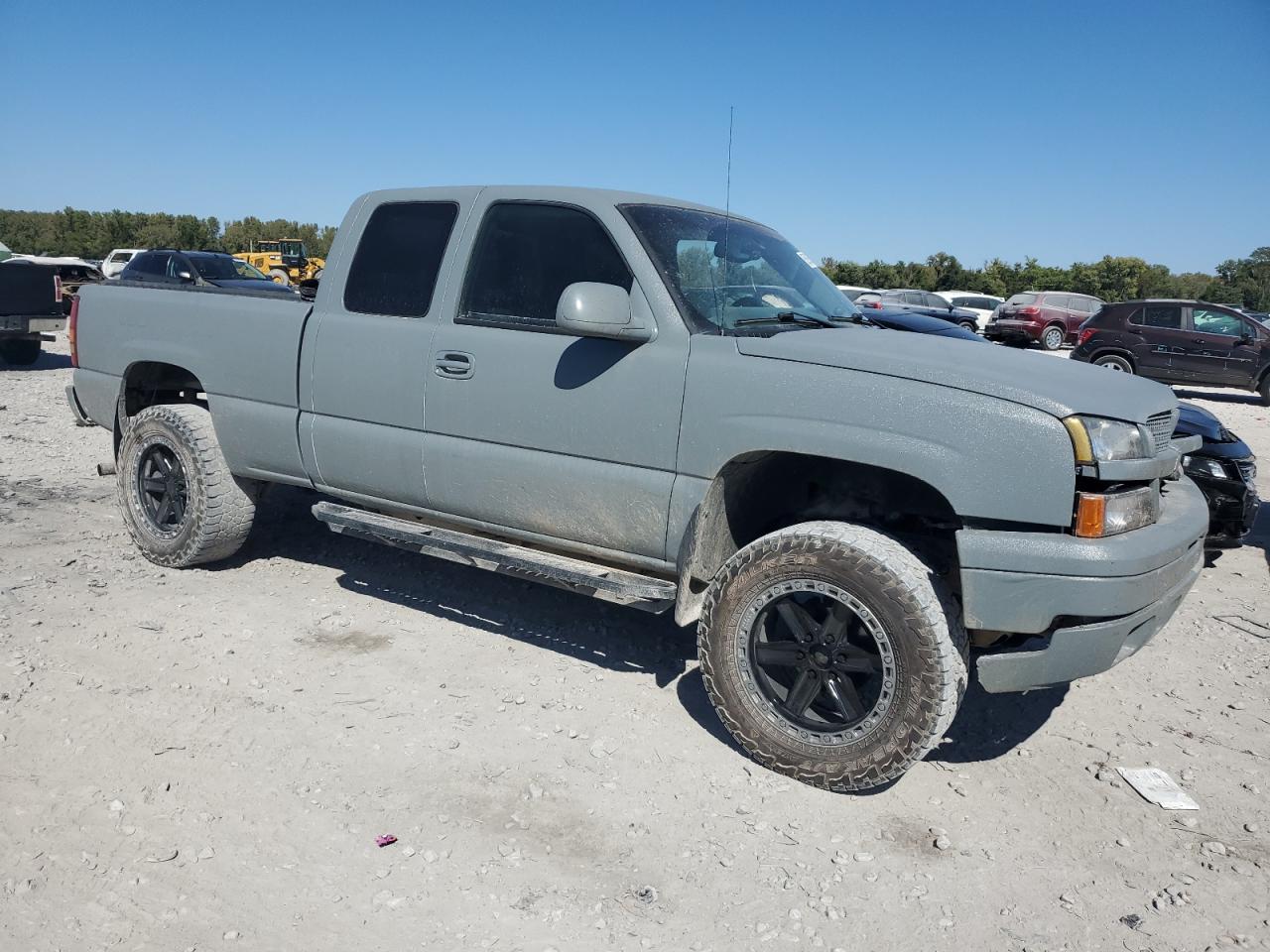 2003 CHEVROLET SILVERADO K1500 photo 4