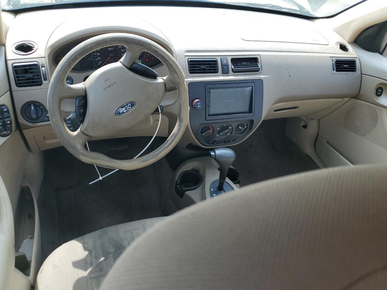 2005 FORD FOCUS ZX4 photo 8