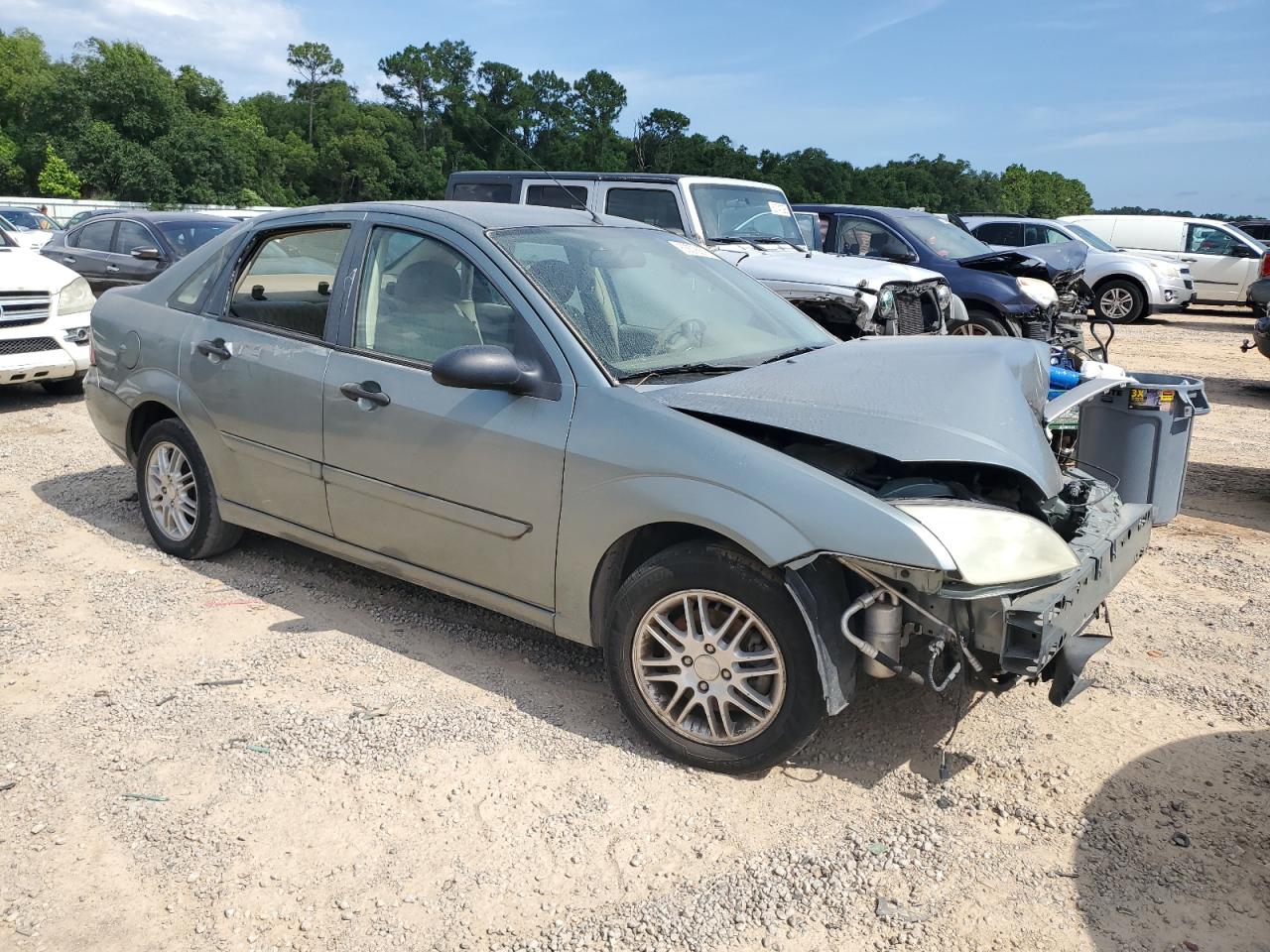 2005 FORD FOCUS ZX4 photo 4