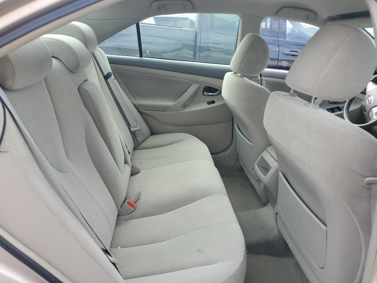 2007 TOYOTA CAMRY LE photo 19