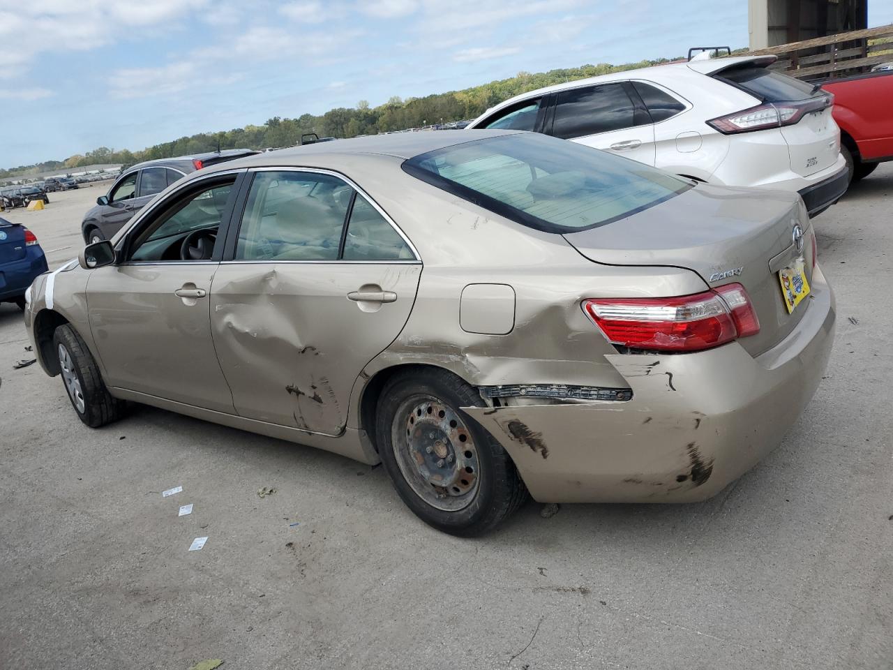 2007 TOYOTA CAMRY LE photo 3