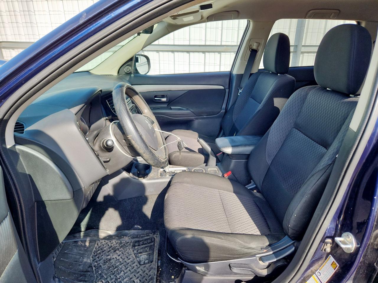 2014 MITSUBISHI OUTLANDER ES photo 7