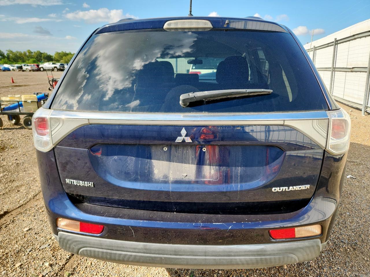 2014 MITSUBISHI OUTLANDER ES photo 6