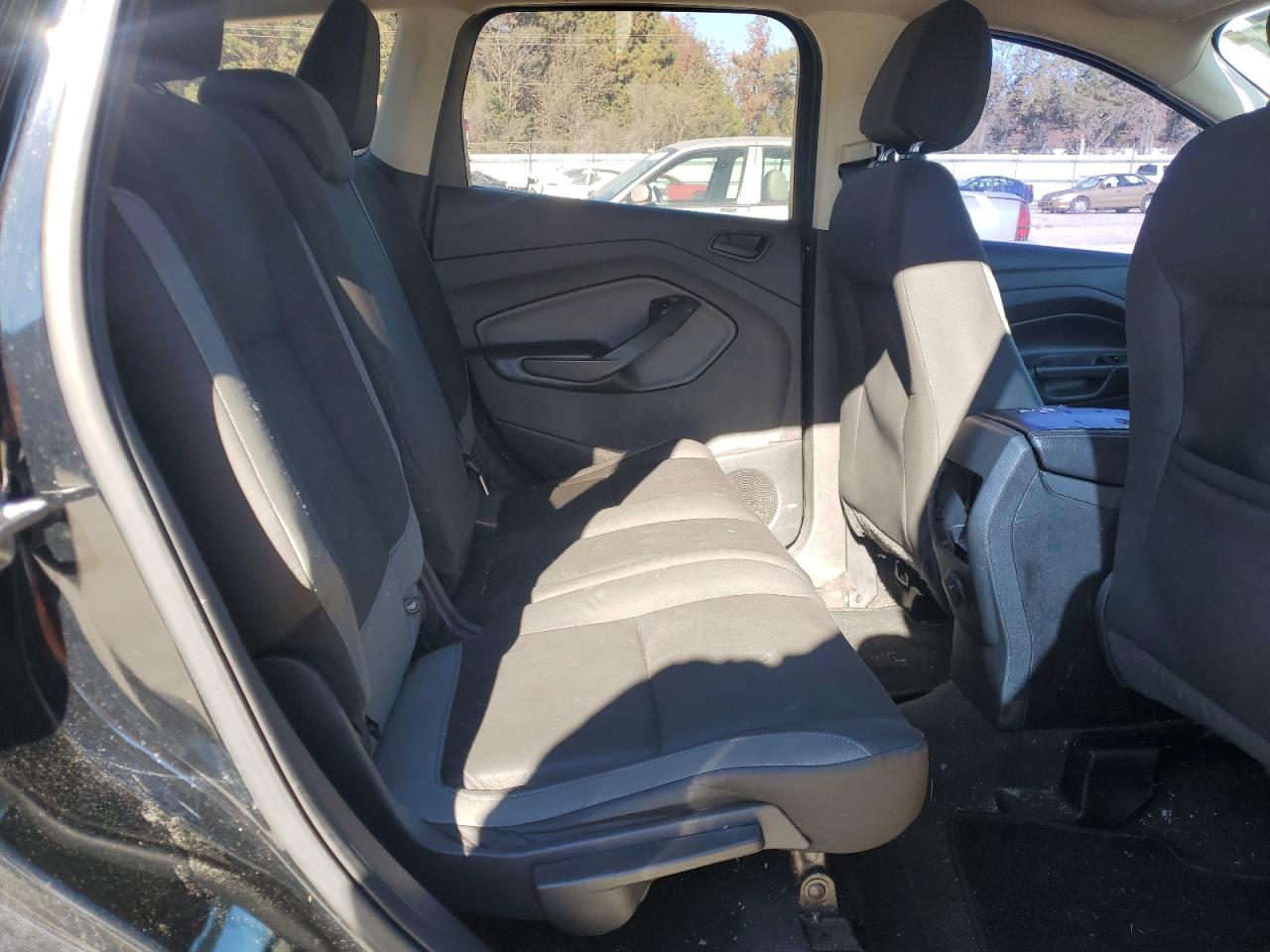 2017 FORD ESCAPE S photo 21