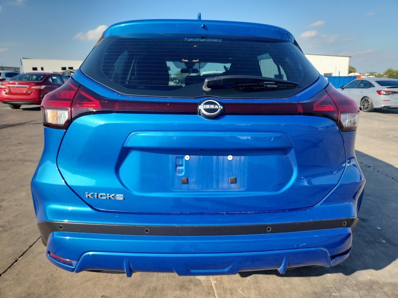 2023 NISSAN KICKS S photo 11