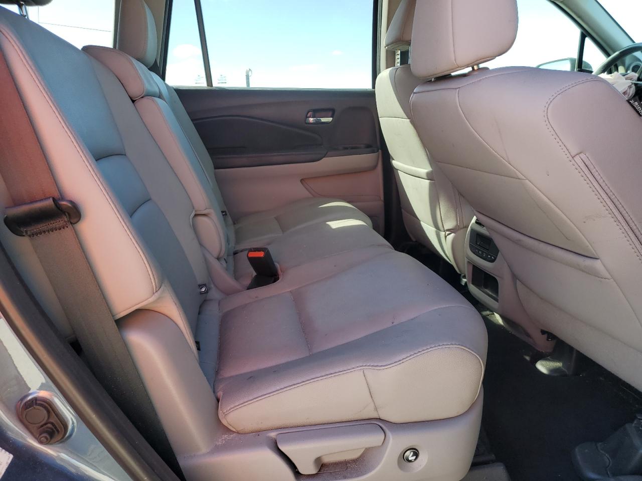 2016 HONDA PILOT EXLN photo 21