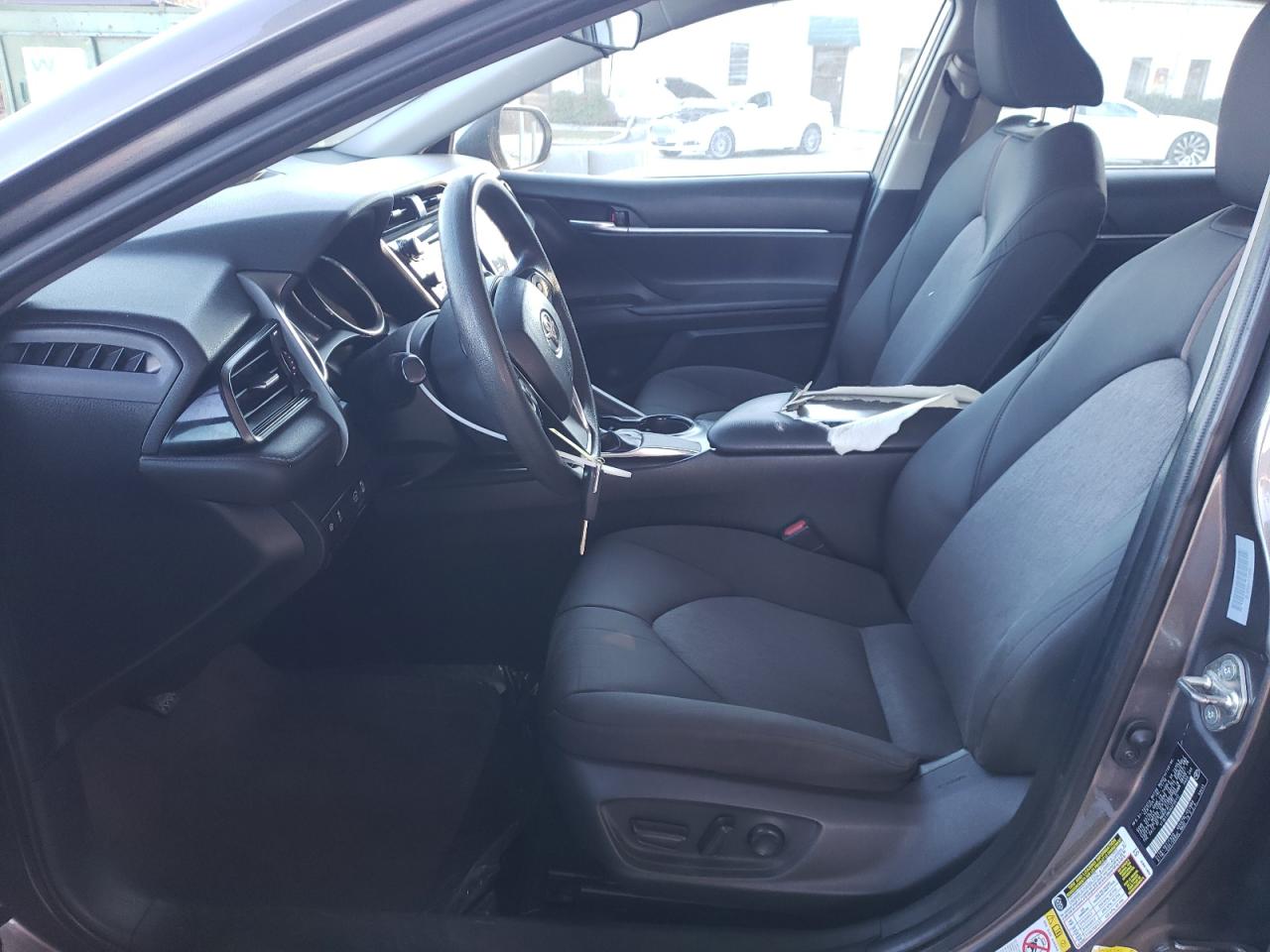 2019 TOYOTA CAMRY L photo 7