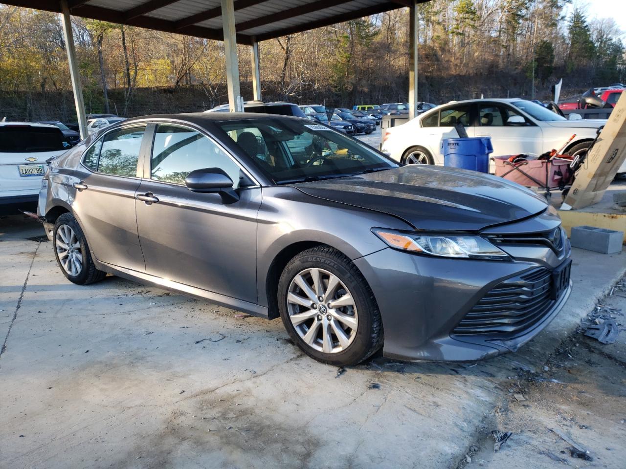 2019 TOYOTA CAMRY L photo 4