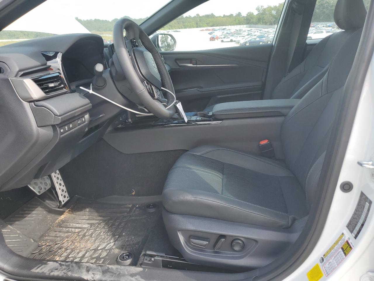 2025 TOYOTA CAMRY XSE photo 13