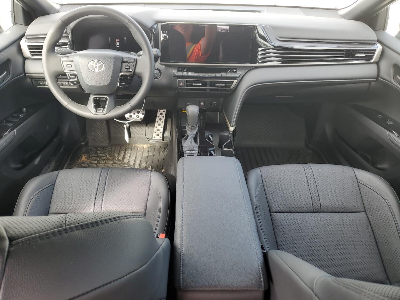 2025 TOYOTA CAMRY XSE photo 15