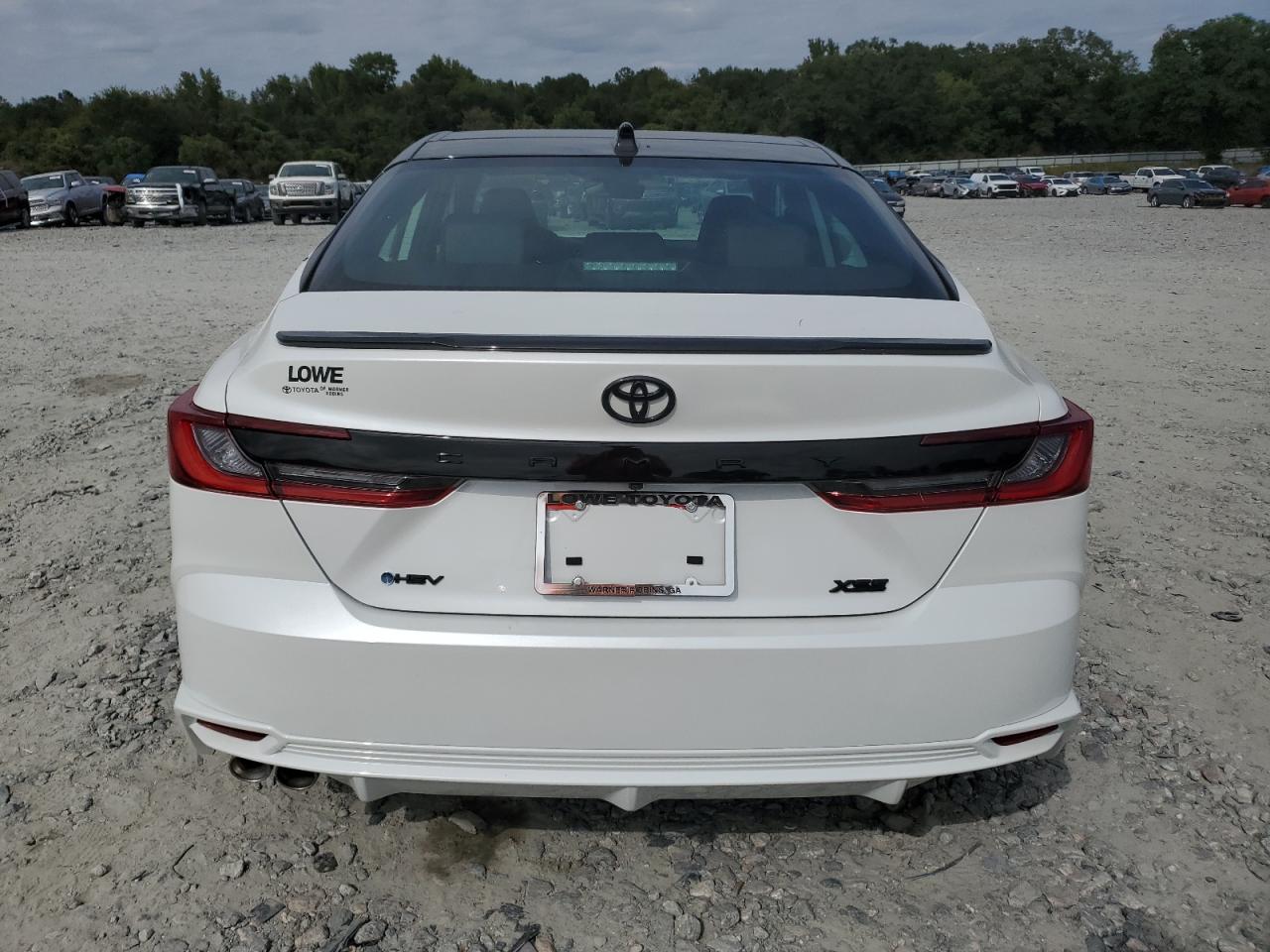 2025 TOYOTA CAMRY XSE photo 11