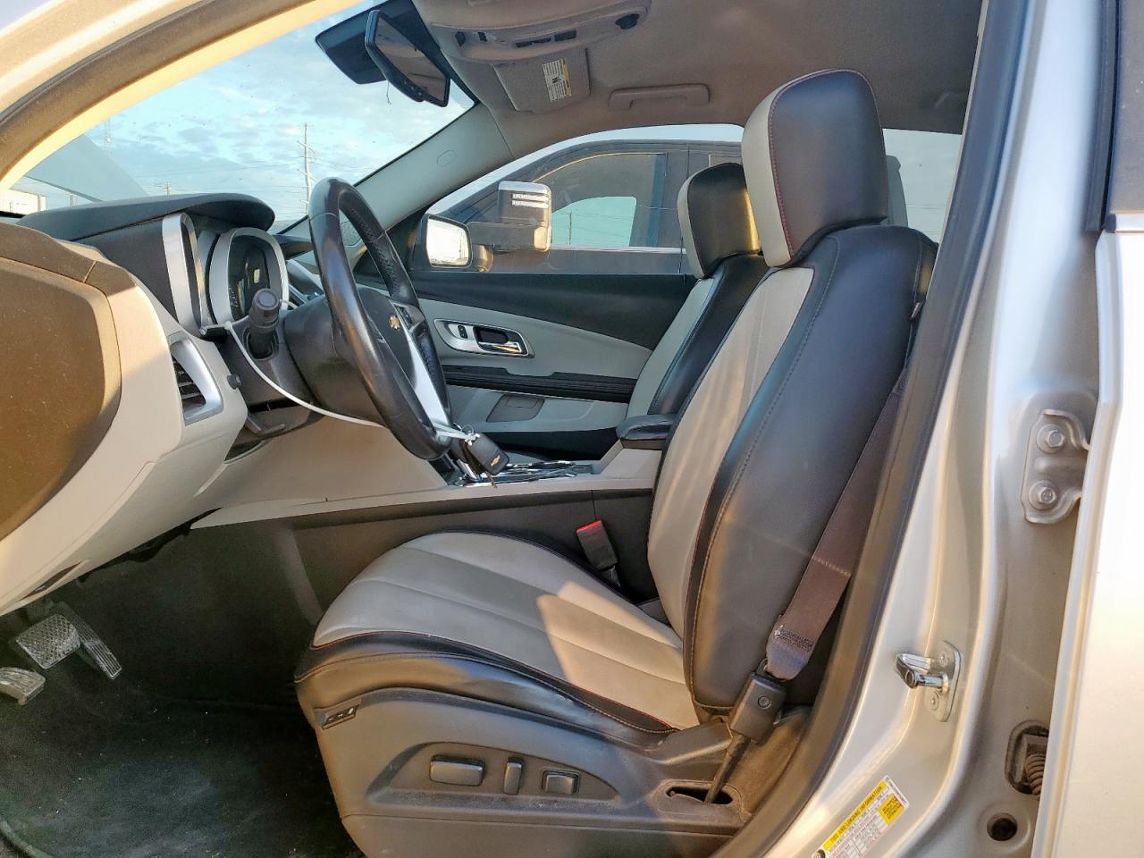 2017 CHEVROLET EQUINOX PREMIER photo 7