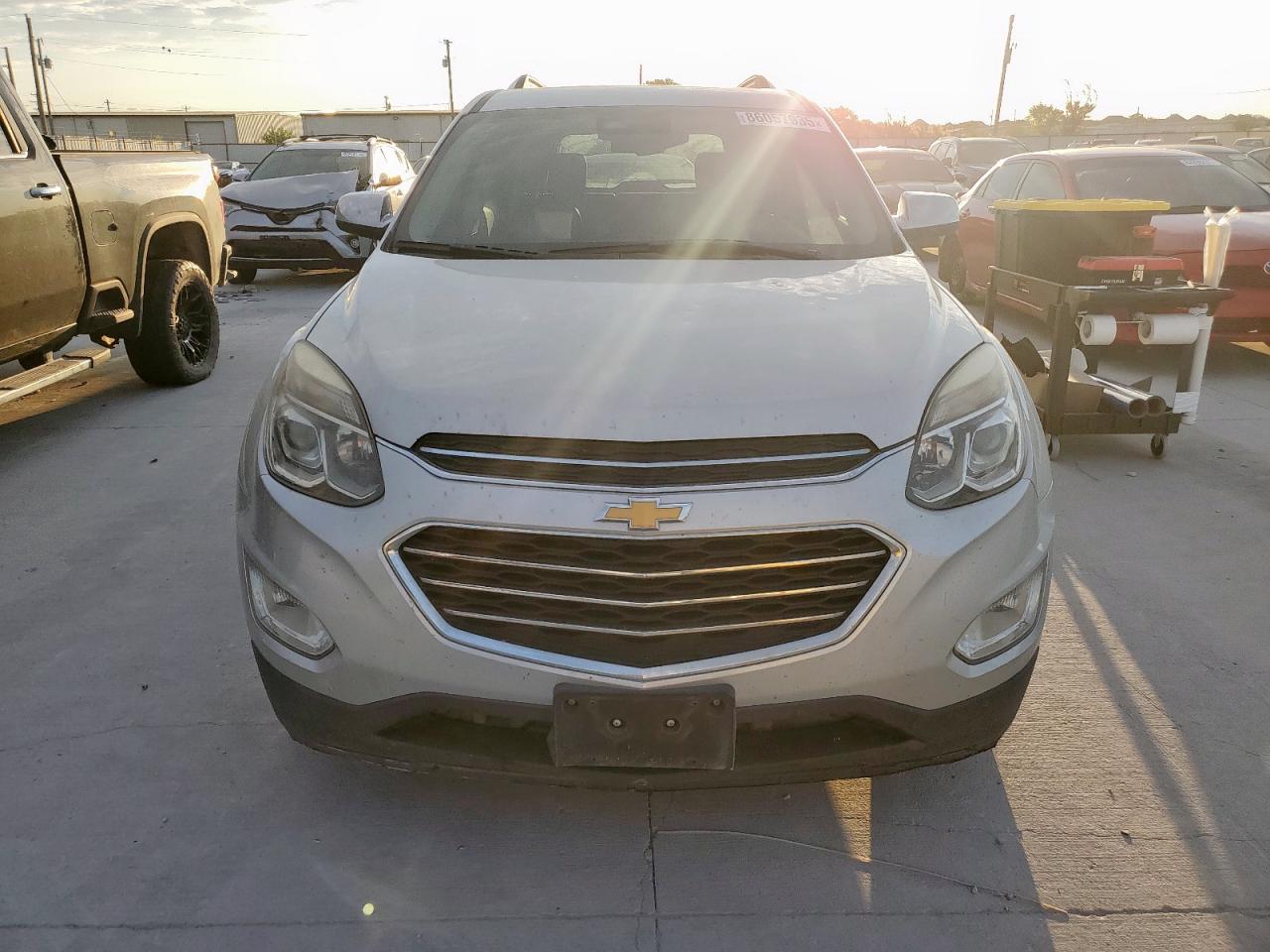 2017 CHEVROLET EQUINOX PREMIER photo 5