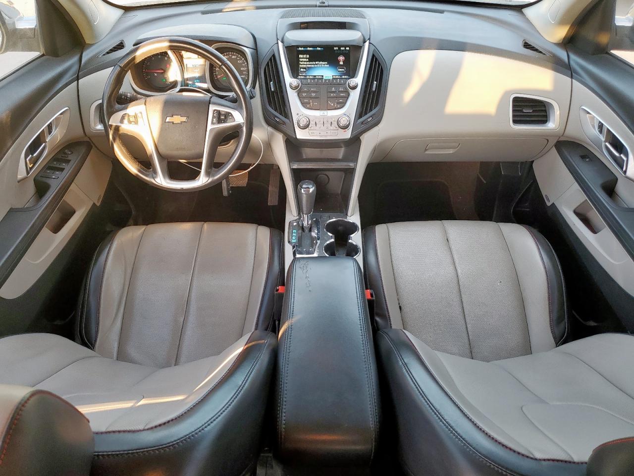 2017 CHEVROLET EQUINOX PREMIER photo 8