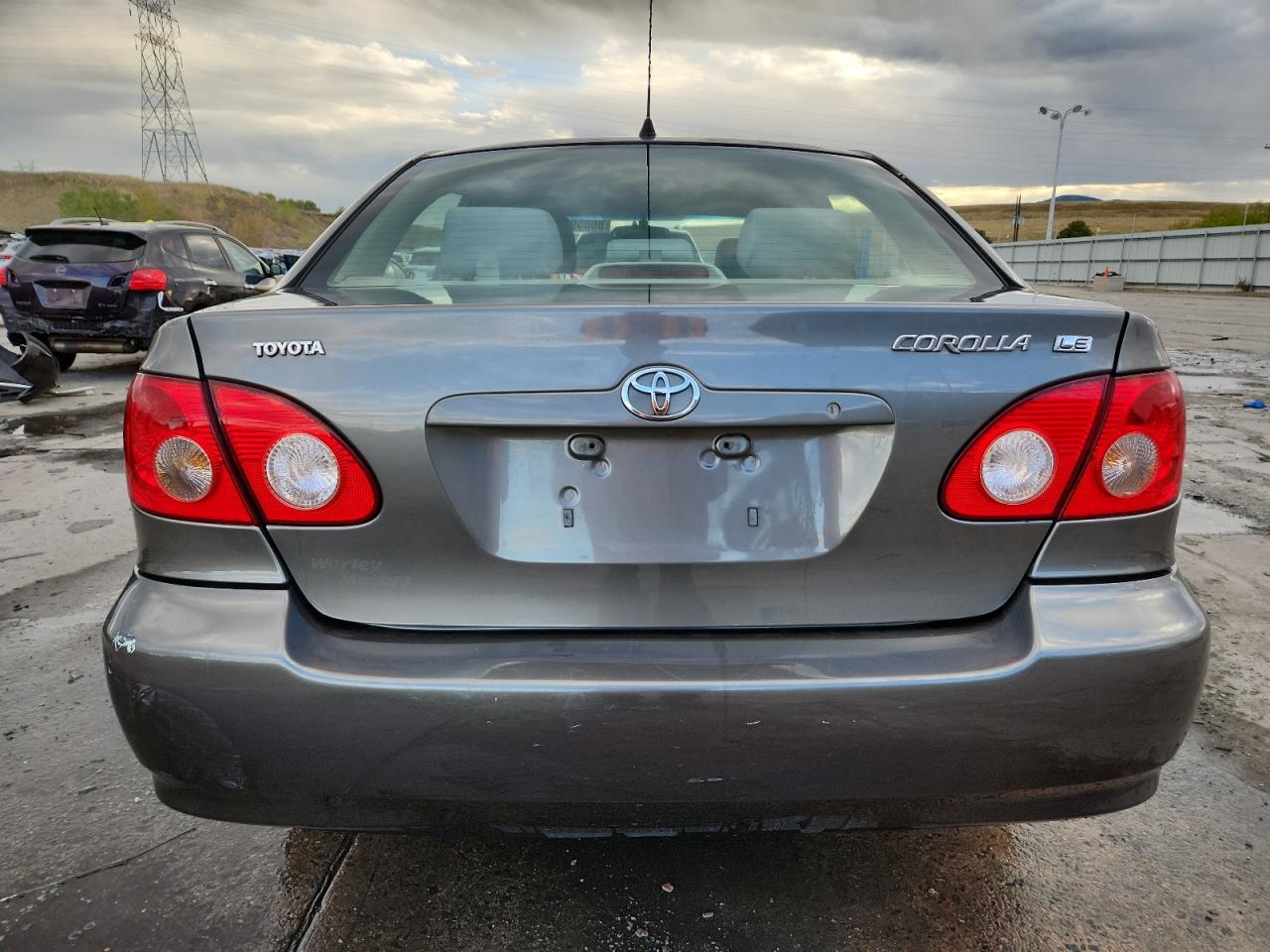 2005 TOYOTA COROLLA LE photo 11