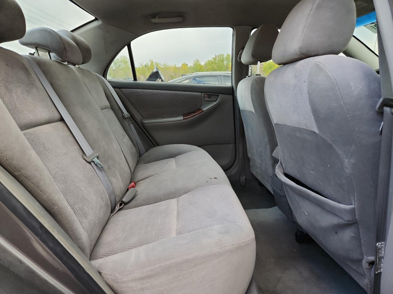 2005 TOYOTA COROLLA LE photo 19