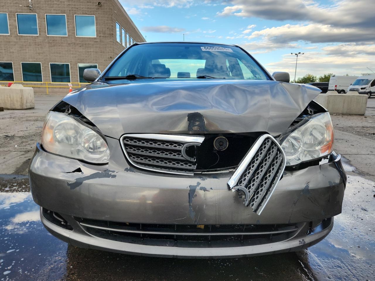 2005 TOYOTA COROLLA LE photo 9