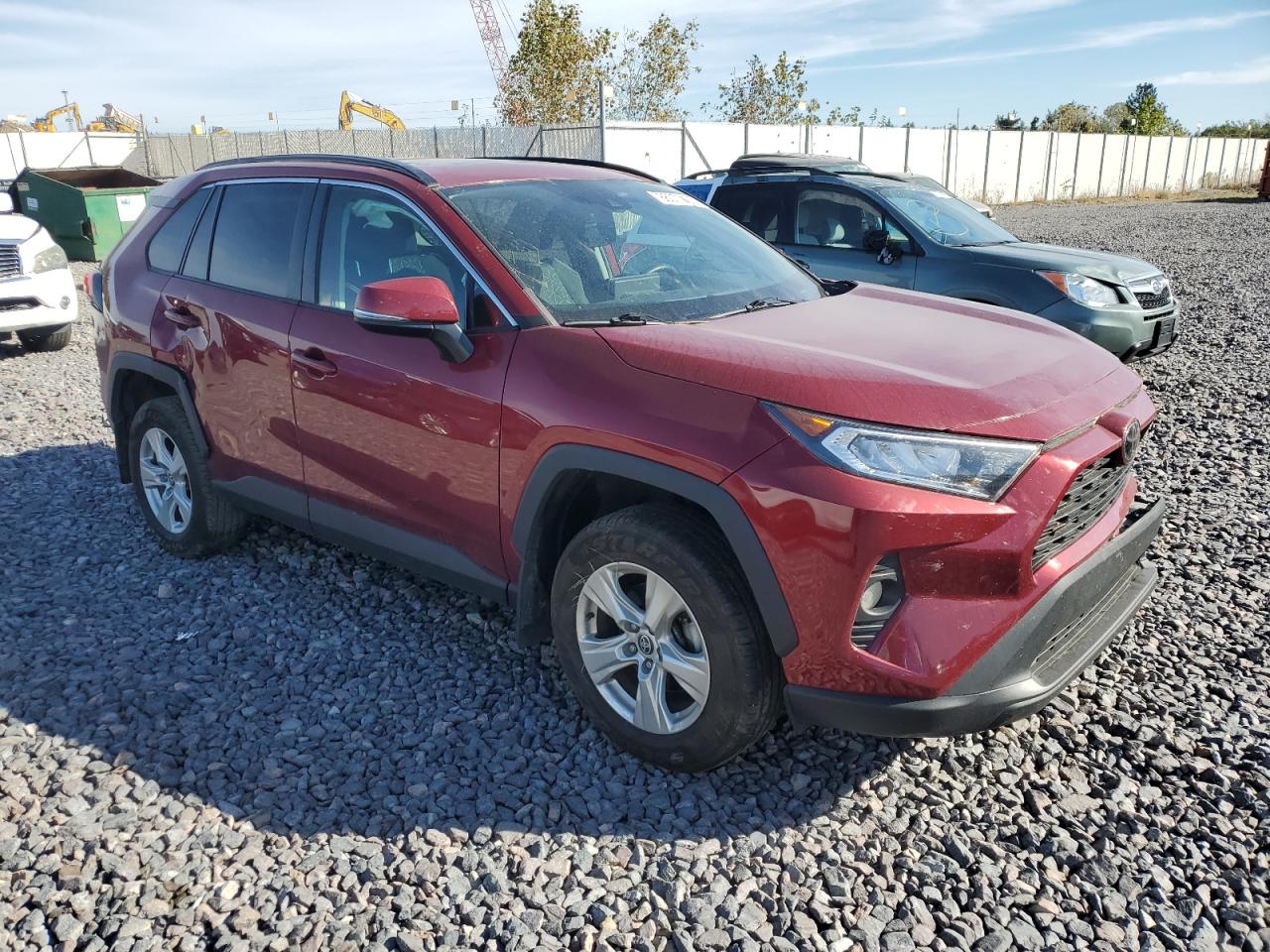 2021 TOYOTA RAV4 XLE photo 4
