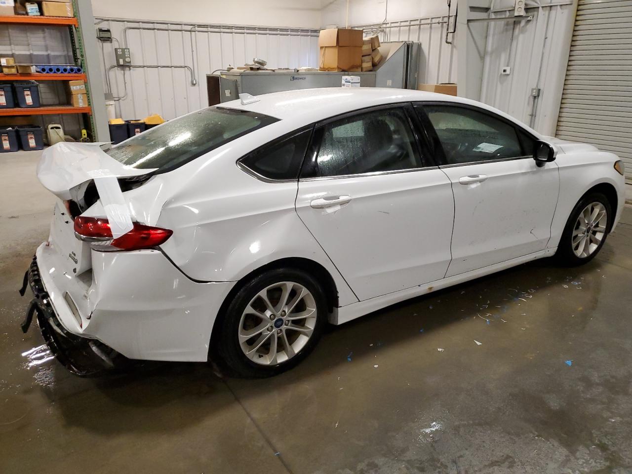 2019 FORD FUSION SE photo 5