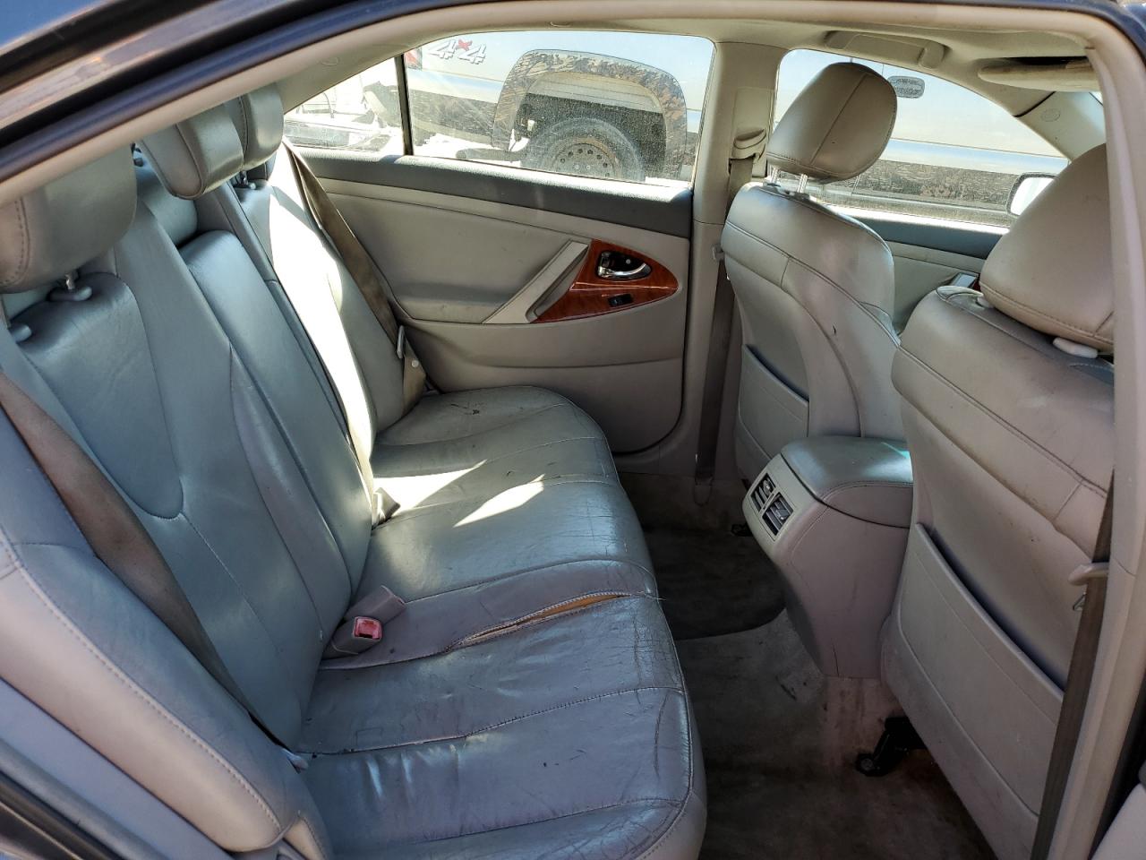 2011 TOYOTA CAMRY XLE V6 photo 10