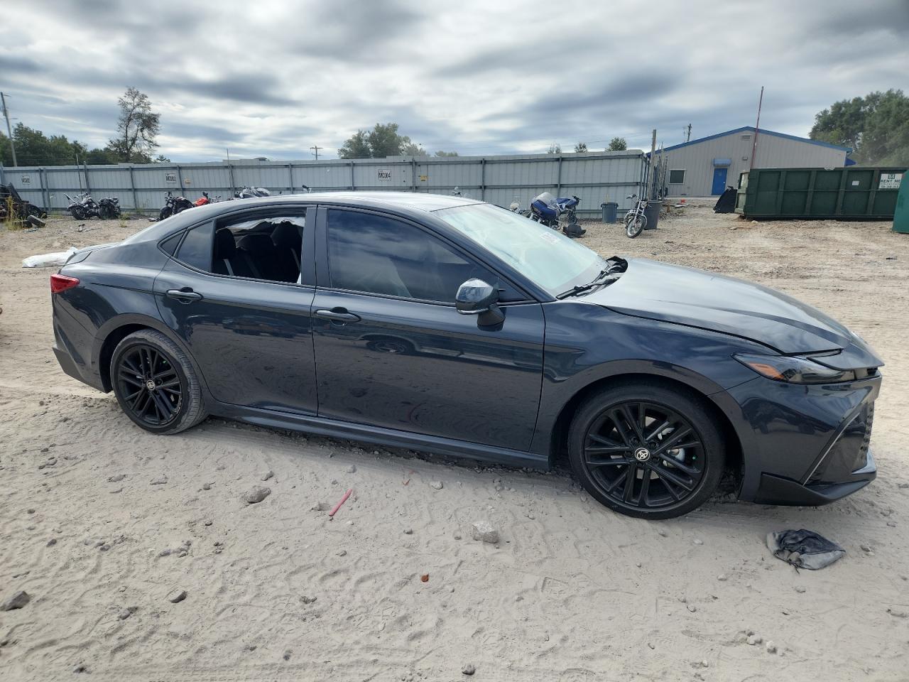 2025 TOYOTA CAMRY XSE photo 7