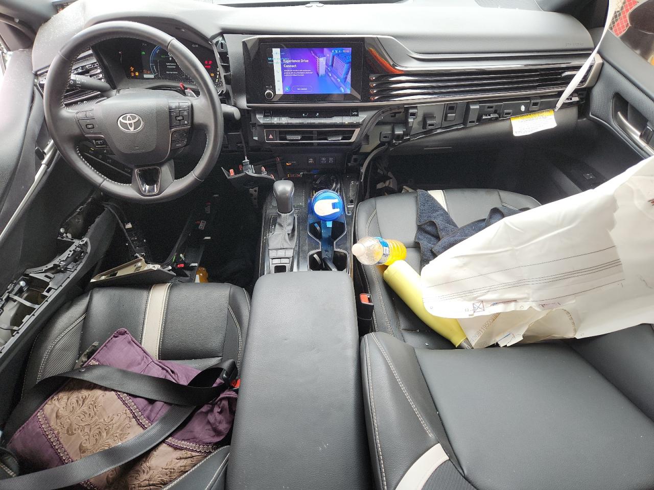 2025 TOYOTA CAMRY XSE photo 21
