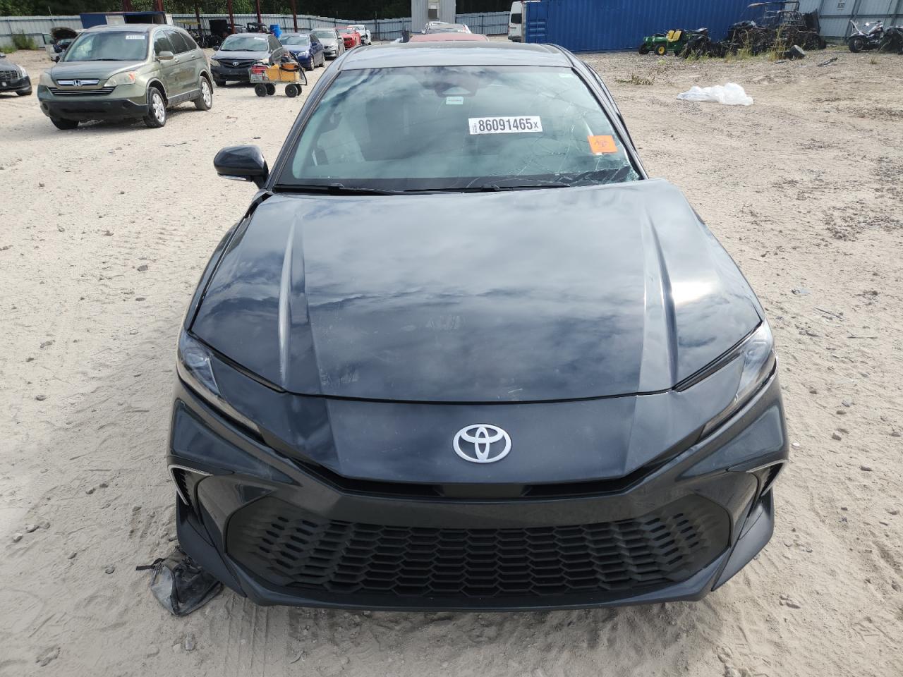 2025 TOYOTA CAMRY XSE photo 9