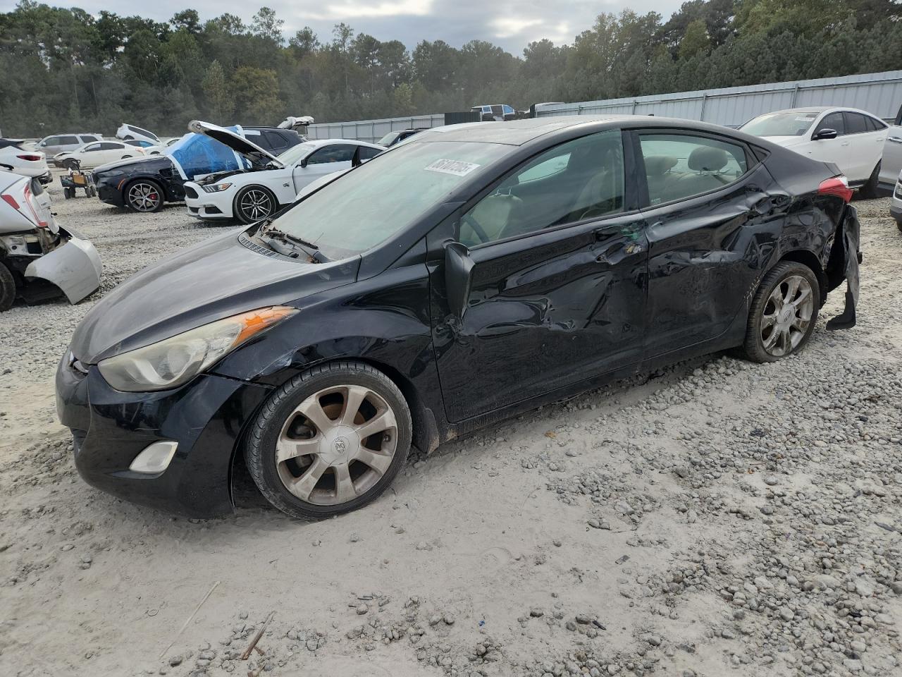 2013 HYUNDAI ELANTRA