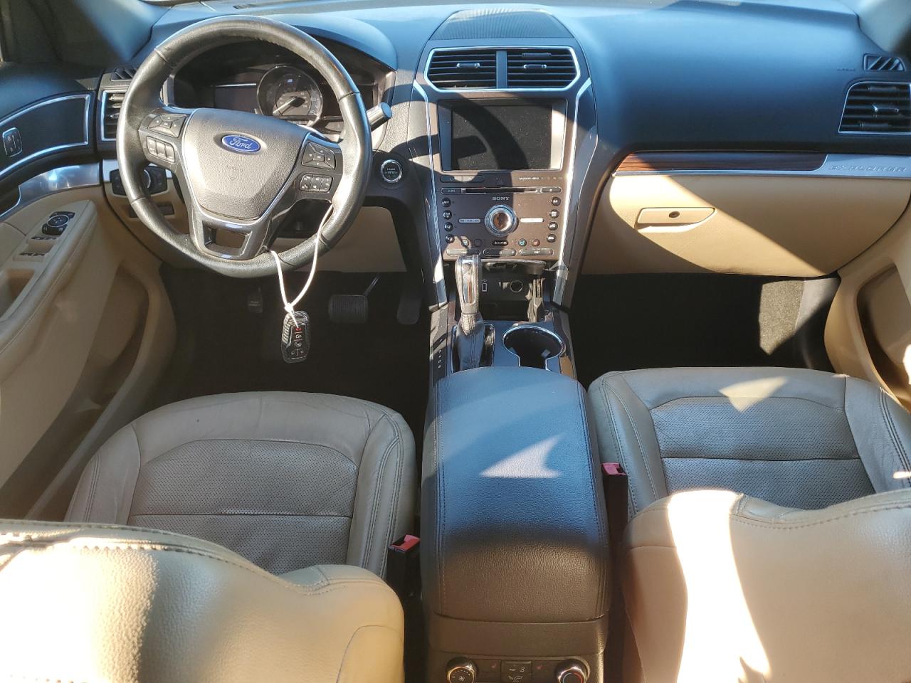 2017 FORD EXPLORER photo 15