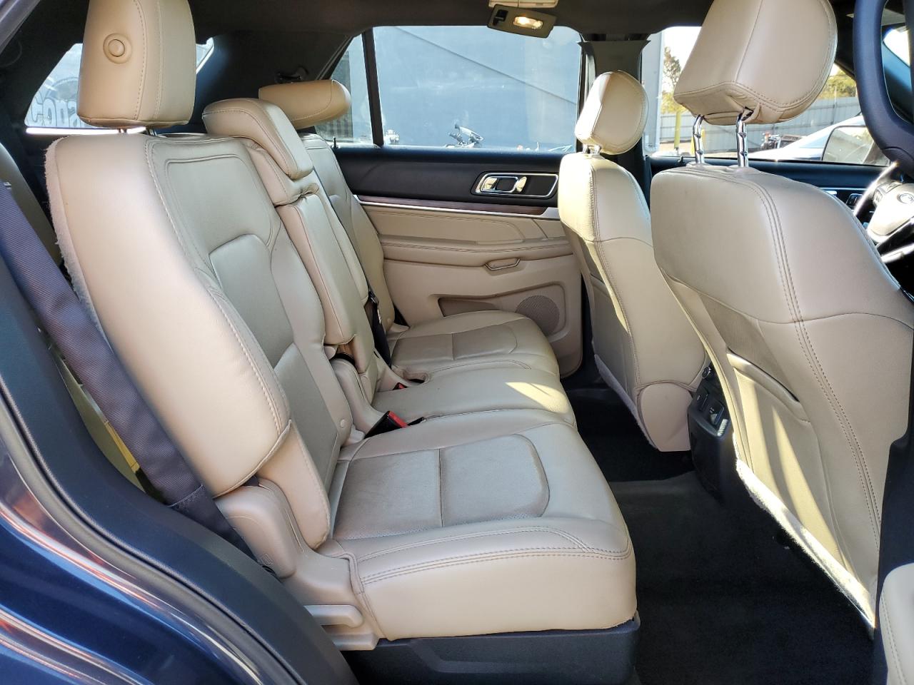 2017 FORD EXPLORER photo 21