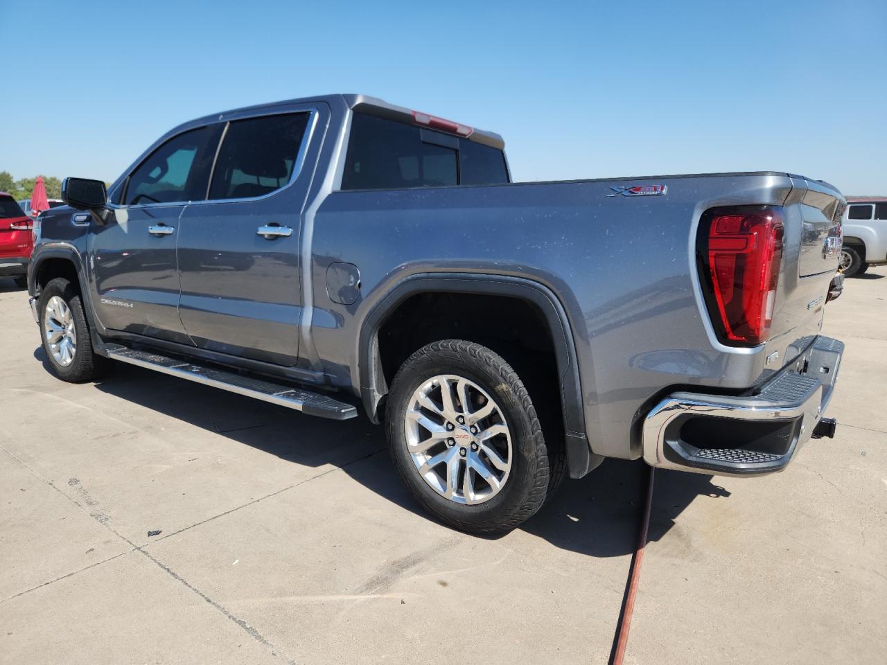 2020 GMC SIERRA K1500 SLT photo 2