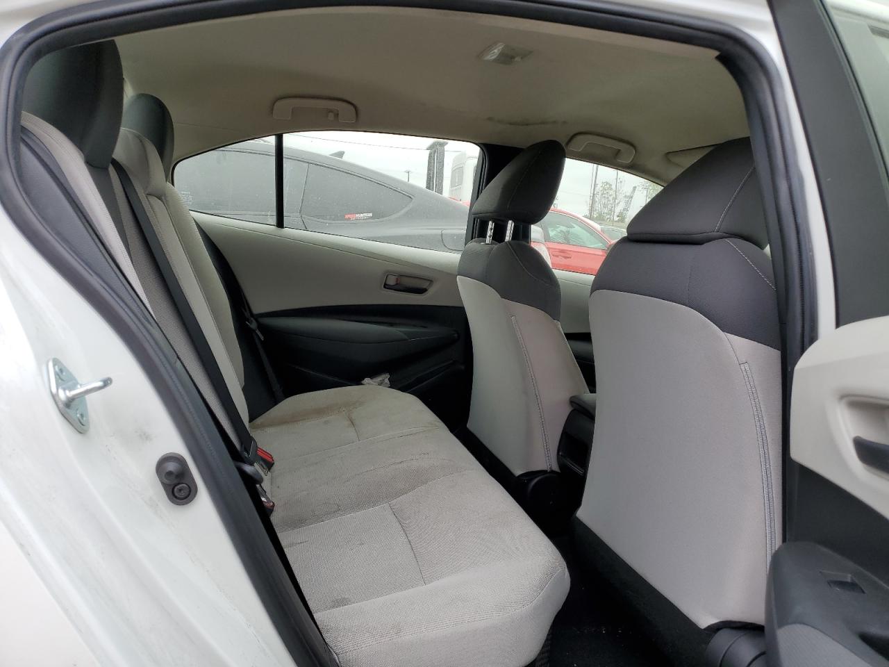 2022 TOYOTA COROLLA LE photo 10