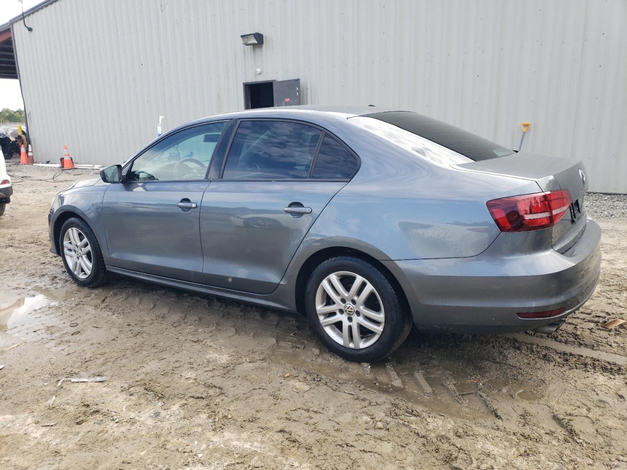 2017 VOLKSWAGEN JETTA S photo 3