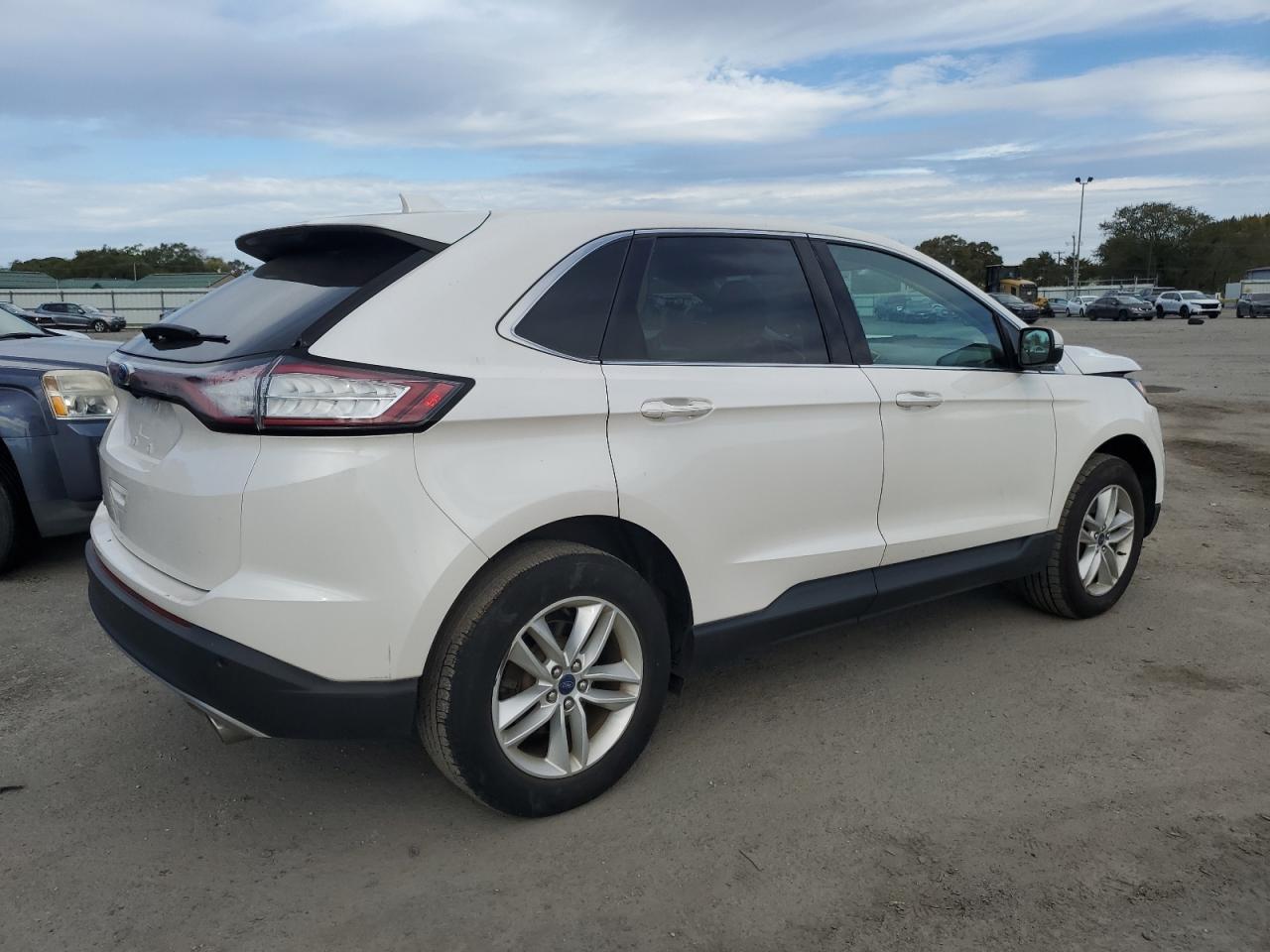 2017 FORD EDGE SEL photo 5
