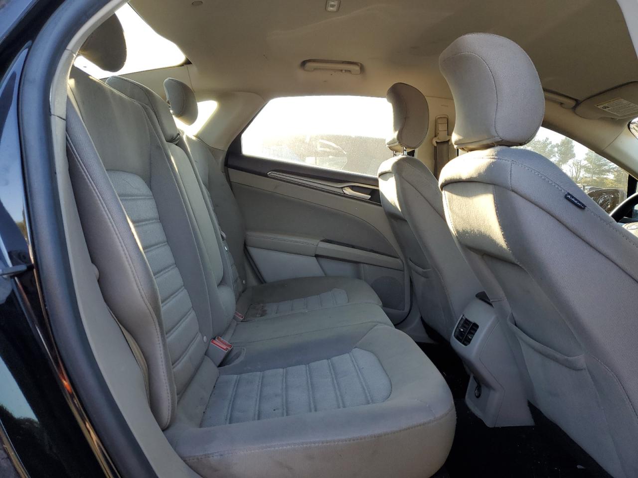 2019 FORD FUSION SE photo 28
