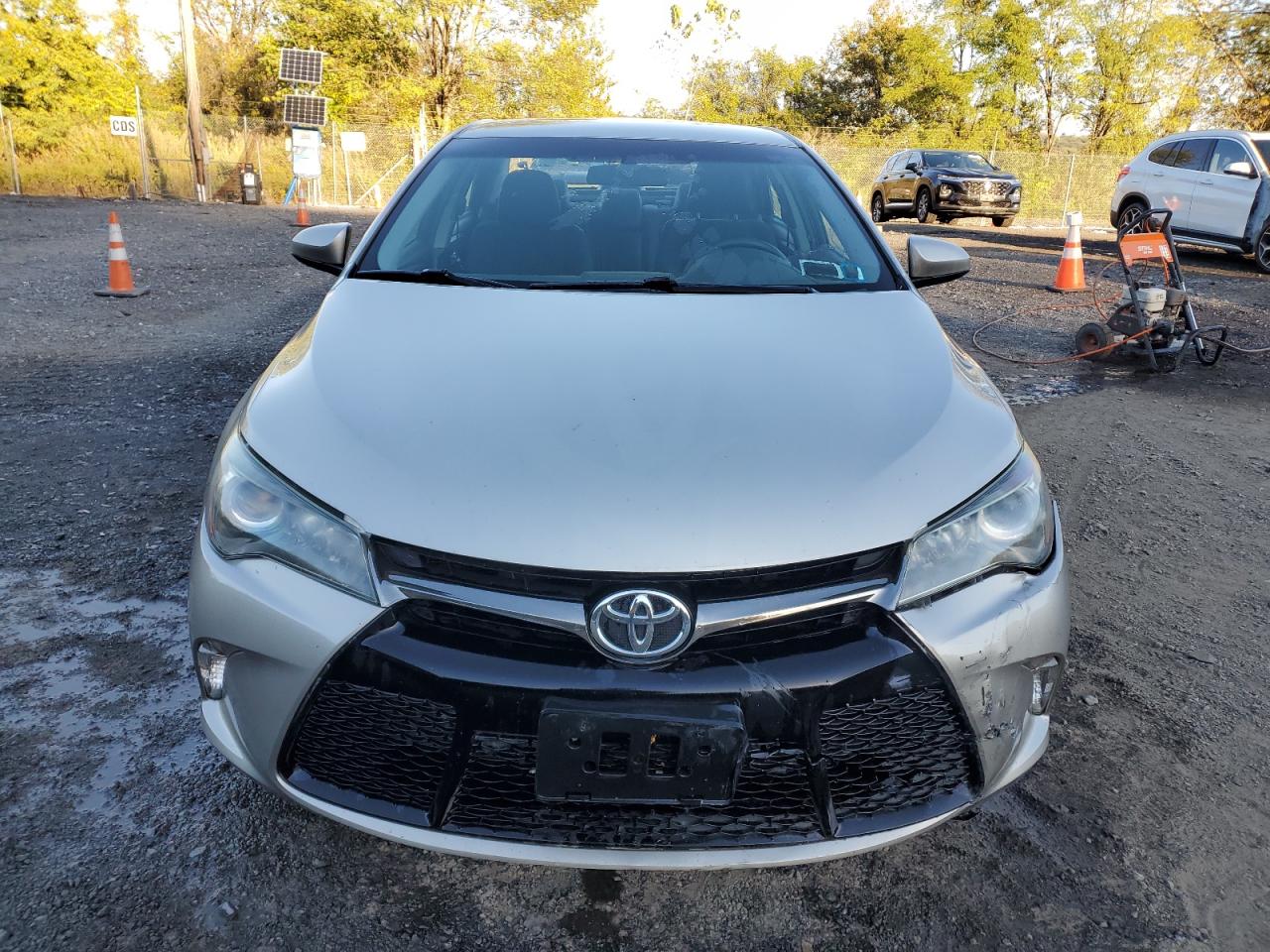 2016 TOYOTA CAMRY LE photo 5