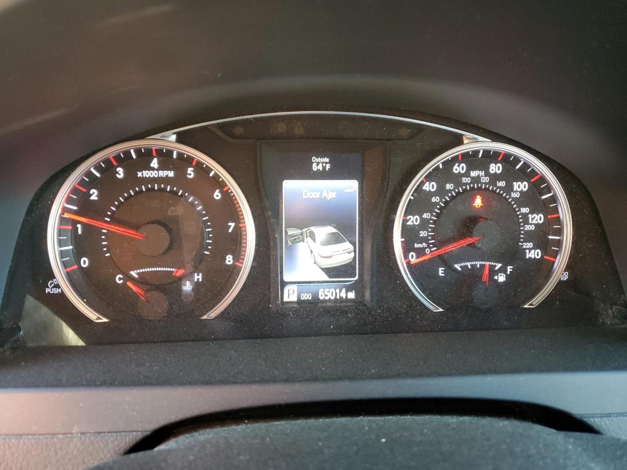 2016 TOYOTA CAMRY LE photo 9