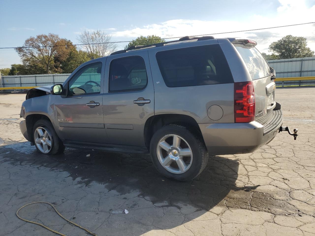 2007 CHEVROLET TAHOE C1500 photo 2