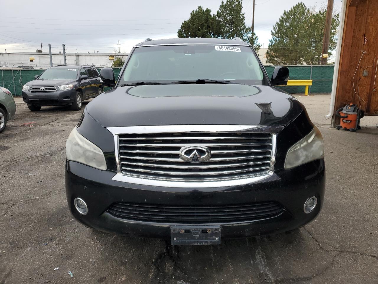 2013 INFINITI QX56 BASE photo 5