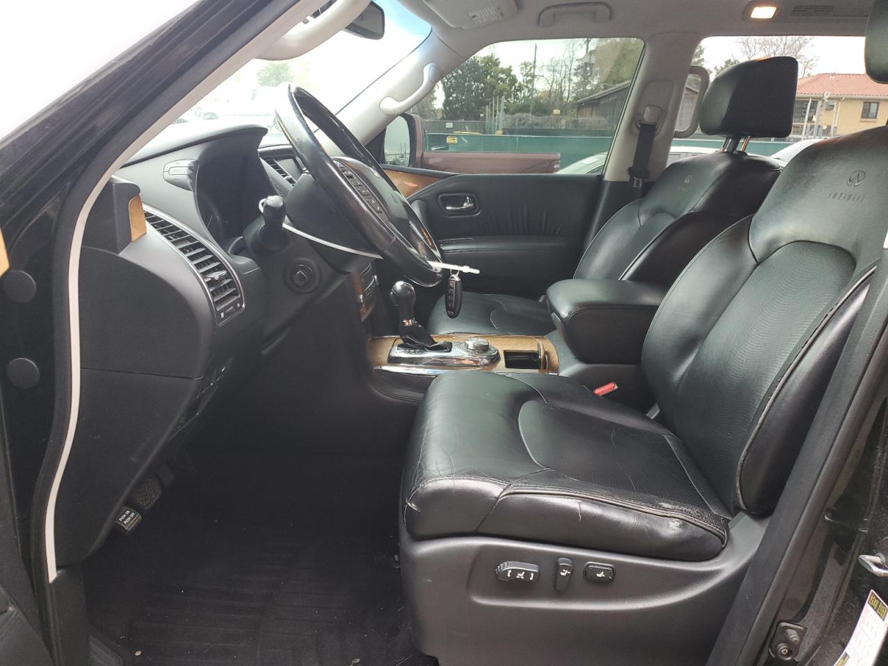 2013 INFINITI QX56 BASE photo 7