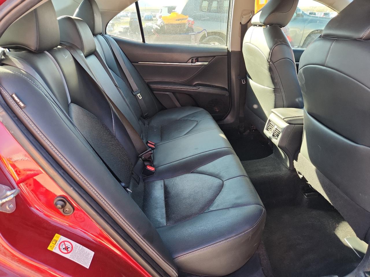 2018 TOYOTA CAMRY XSE photo 28