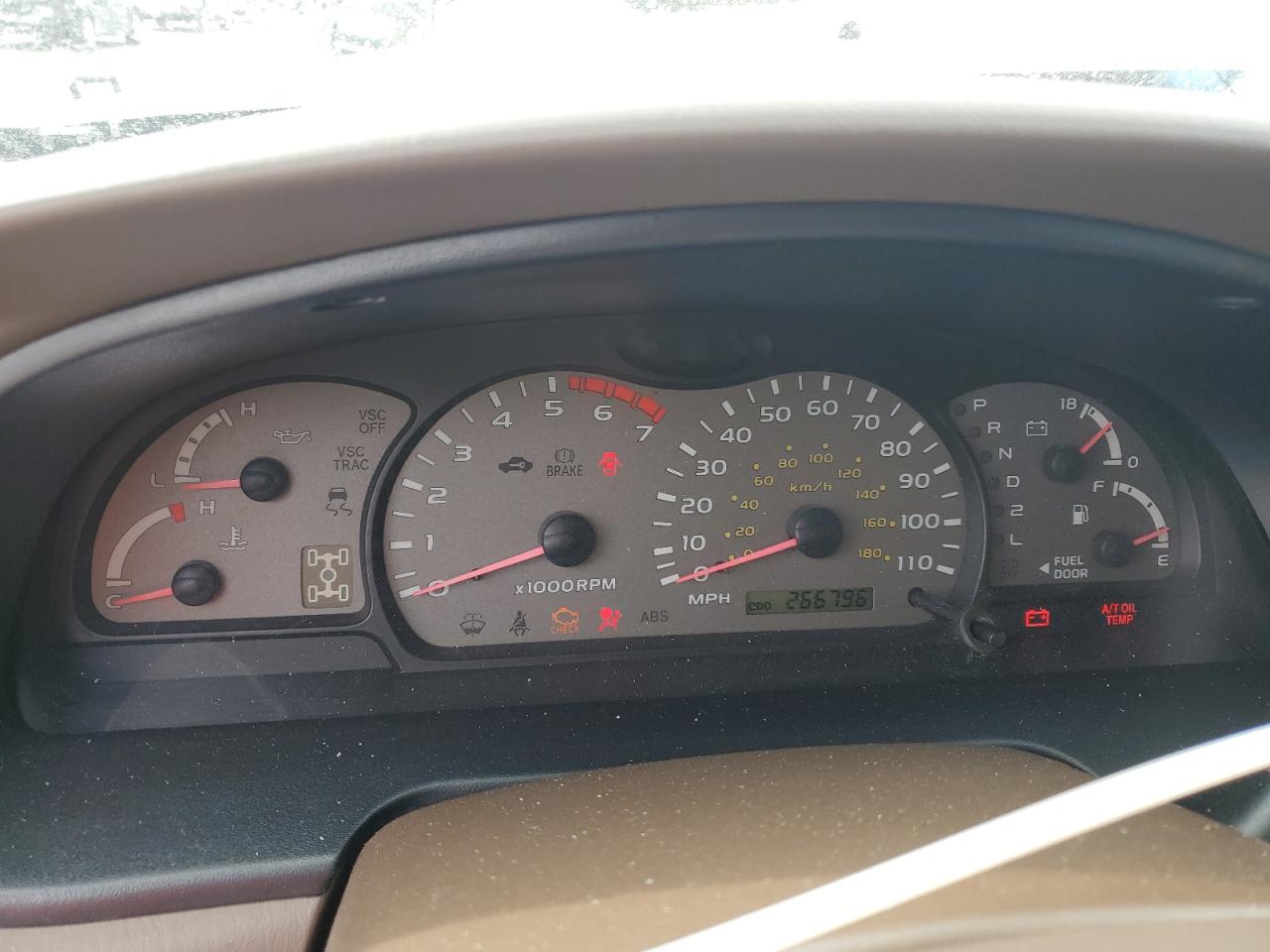 2004 TOYOTA SEQUOIA LIMITED photo 25