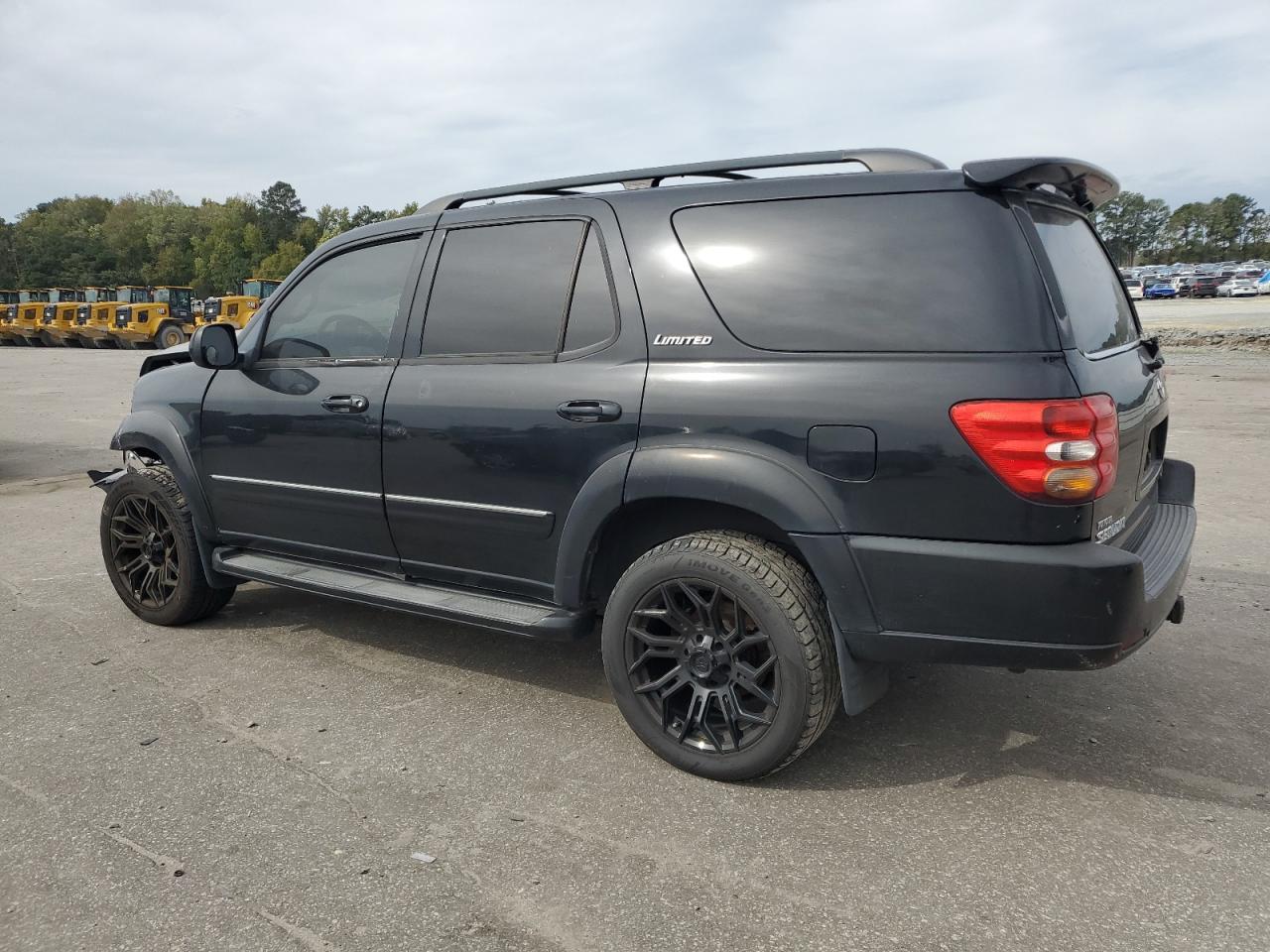 2004 TOYOTA SEQUOIA LIMITED photo 4