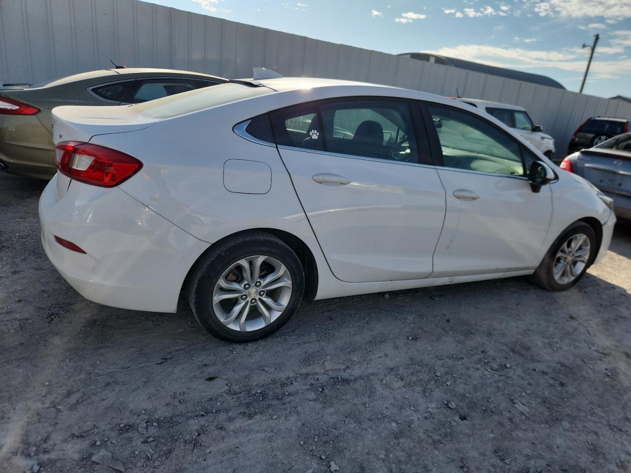 2019 CHEVROLET CRUZE LT photo 5