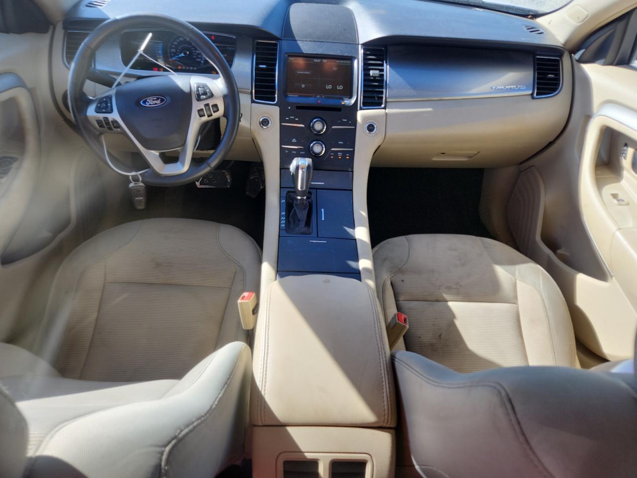 2015 FORD TAURUS SEL photo 15