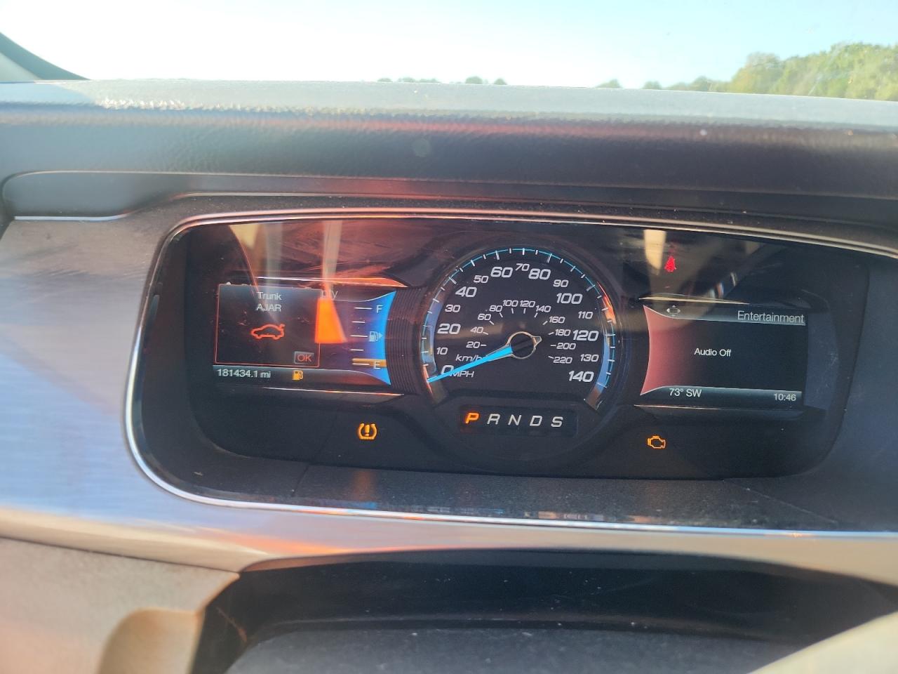 2015 FORD TAURUS SEL photo 17